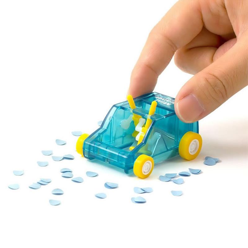 Mini Desktop Cleaning Car Toy
