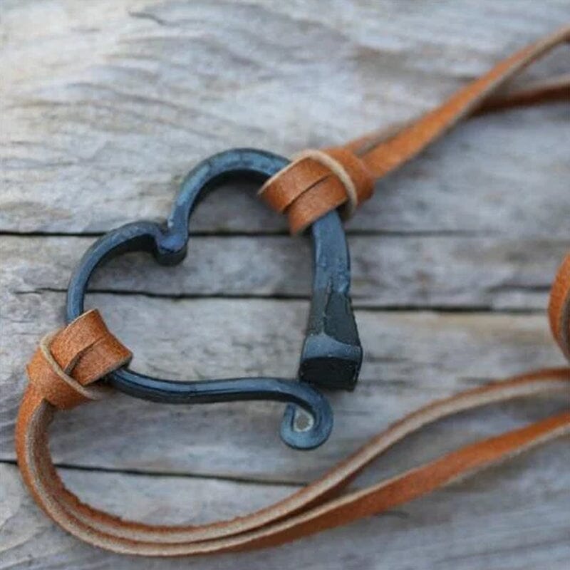 🔥Valentine's Day-Handmade Love Horseshoe Nail Bracelet
