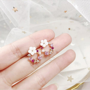 Flower pearl earrings